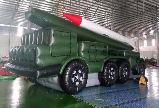 柳北部队小型导弹车
